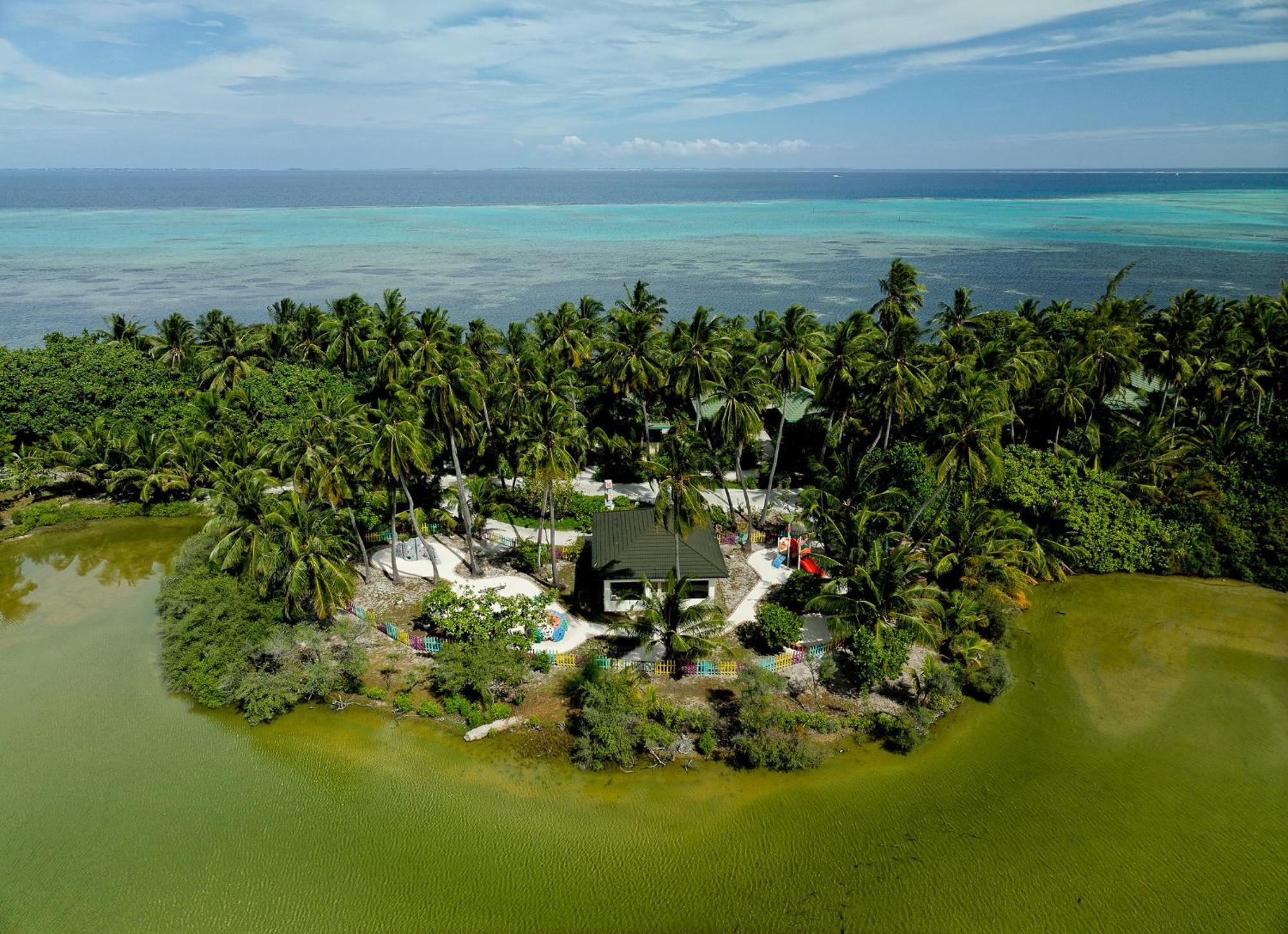 Canareef Resort Maldives Meedhoo  Exterior photo