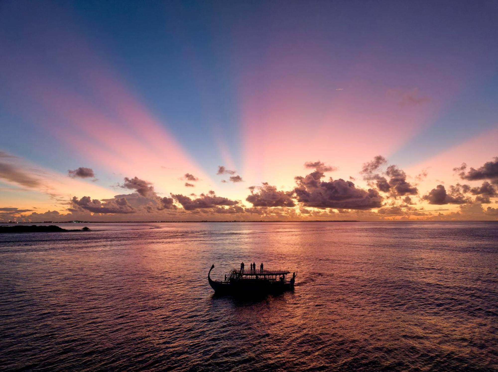 Canareef Resort Maldives Meedhoo  Exterior photo